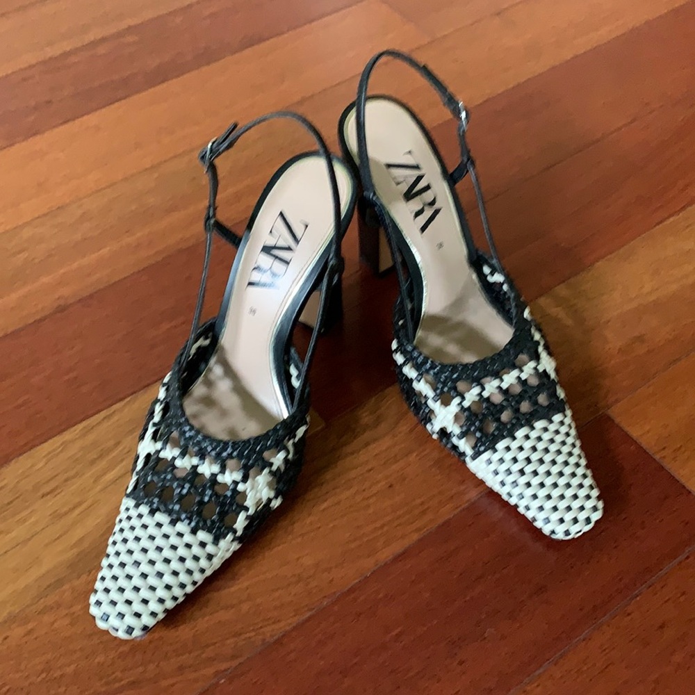 Zara black and white weaved shoes size 38